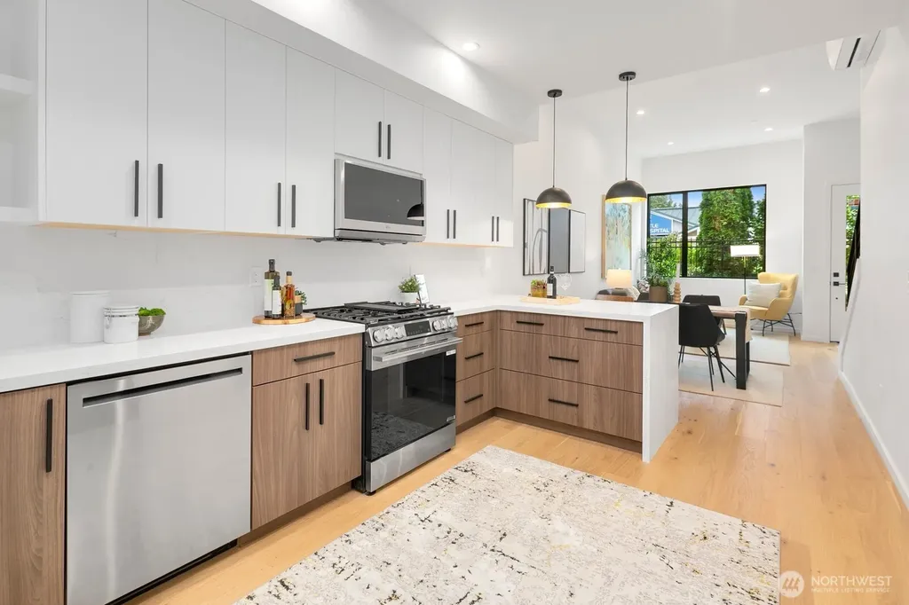 5253 California Avenue SW Seattle WA 98136