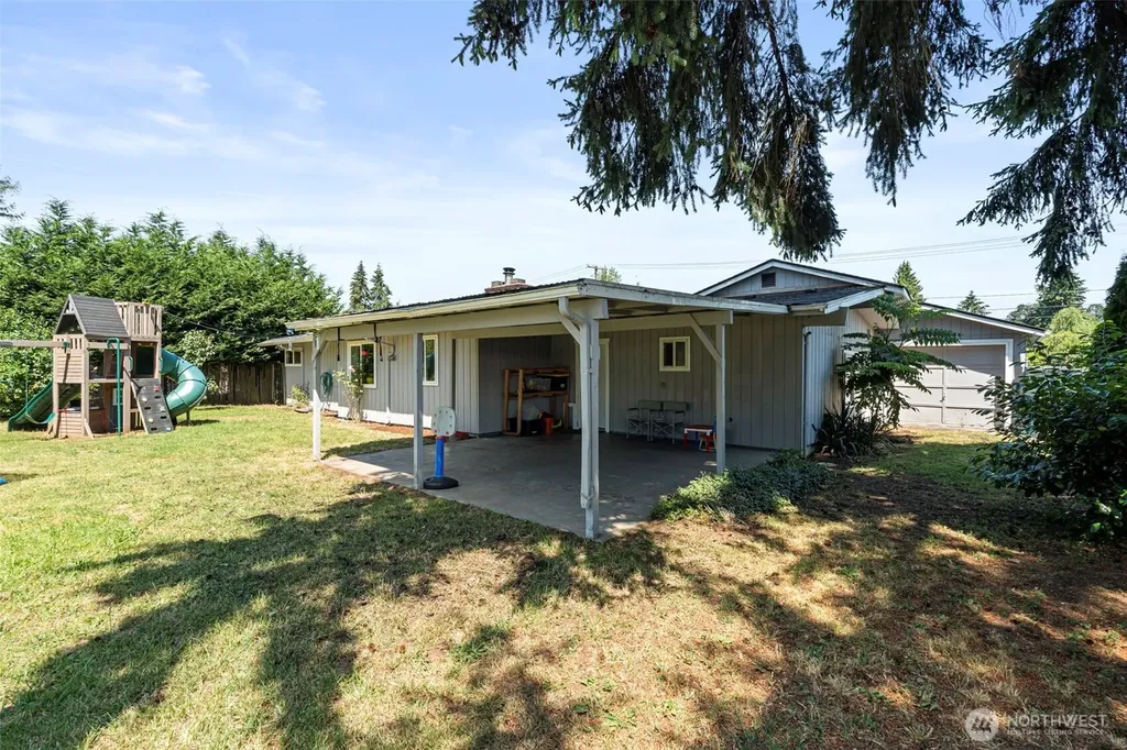2004 Earl Street Centralia WA 98531