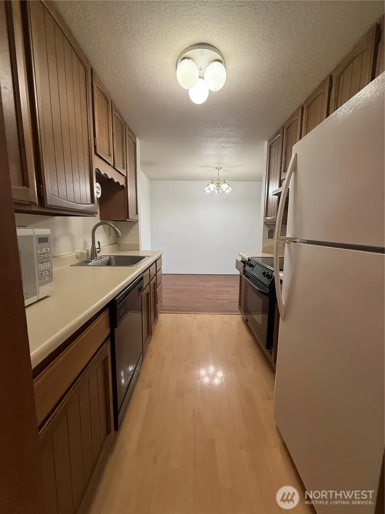 12035 32nd Avenue W Seattle WA 98125