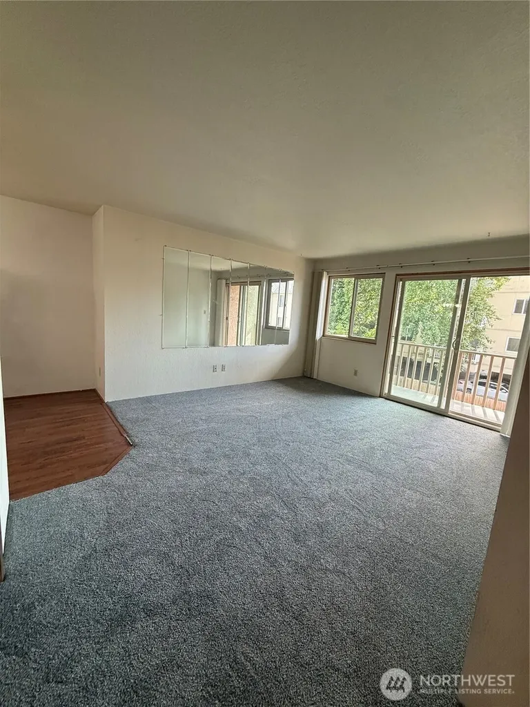 12035 32nd Avenue W Seattle WA 98125