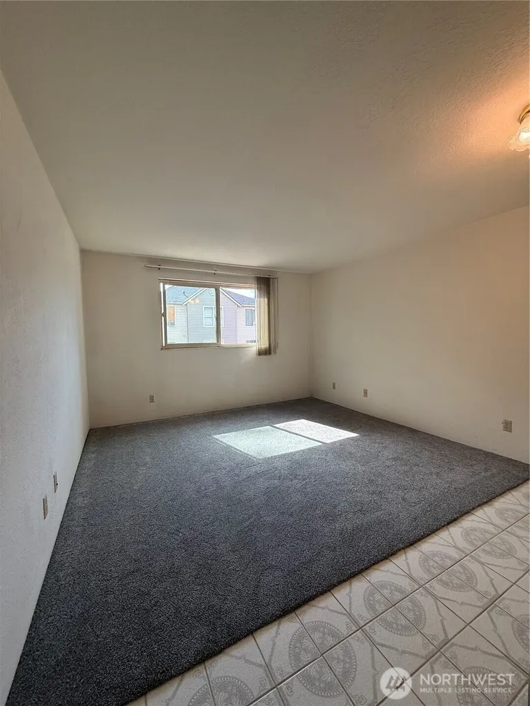 12035 32nd Avenue W Seattle WA 98125