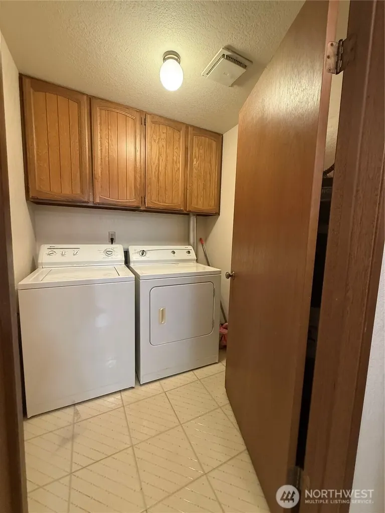 12035 32nd Avenue W Seattle WA 98125
