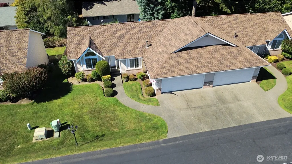 4 Lakewood Oaks Drive Lakewood WA 98499