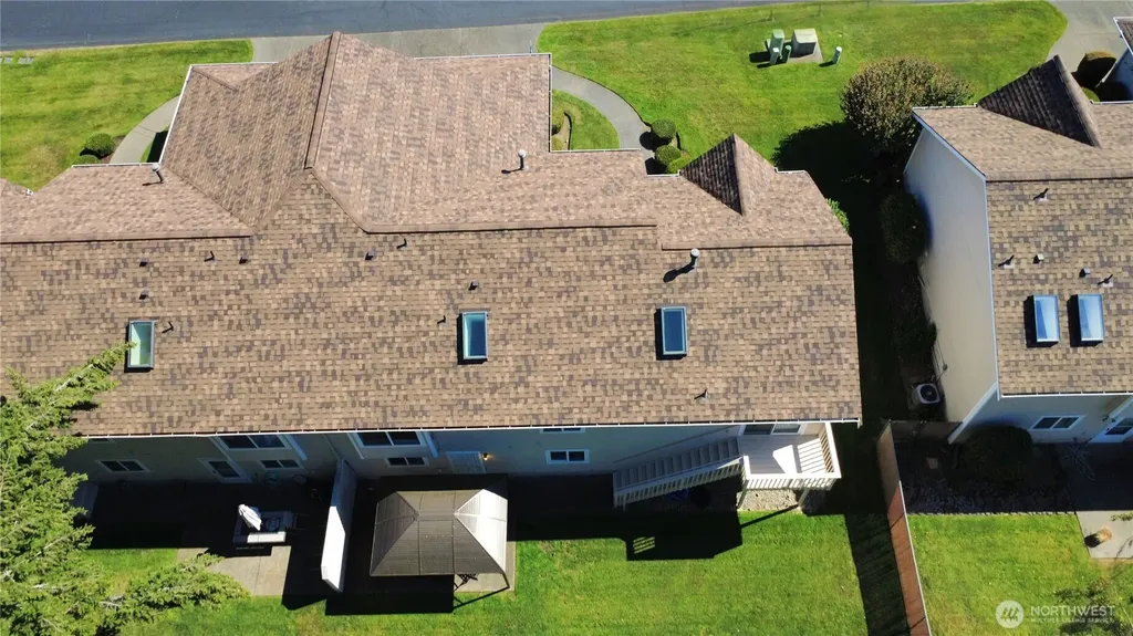4 Lakewood Oaks Drive Lakewood WA 98499