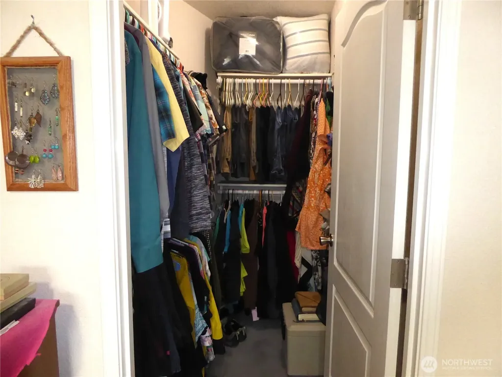 1711 S Delores Place Port Angeles WA 98363