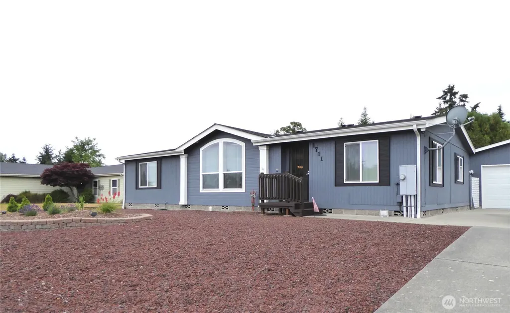 1711 S Delores Place Port Angeles WA 98363