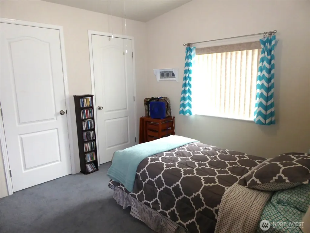 1711 S Delores Place Port Angeles WA 98363