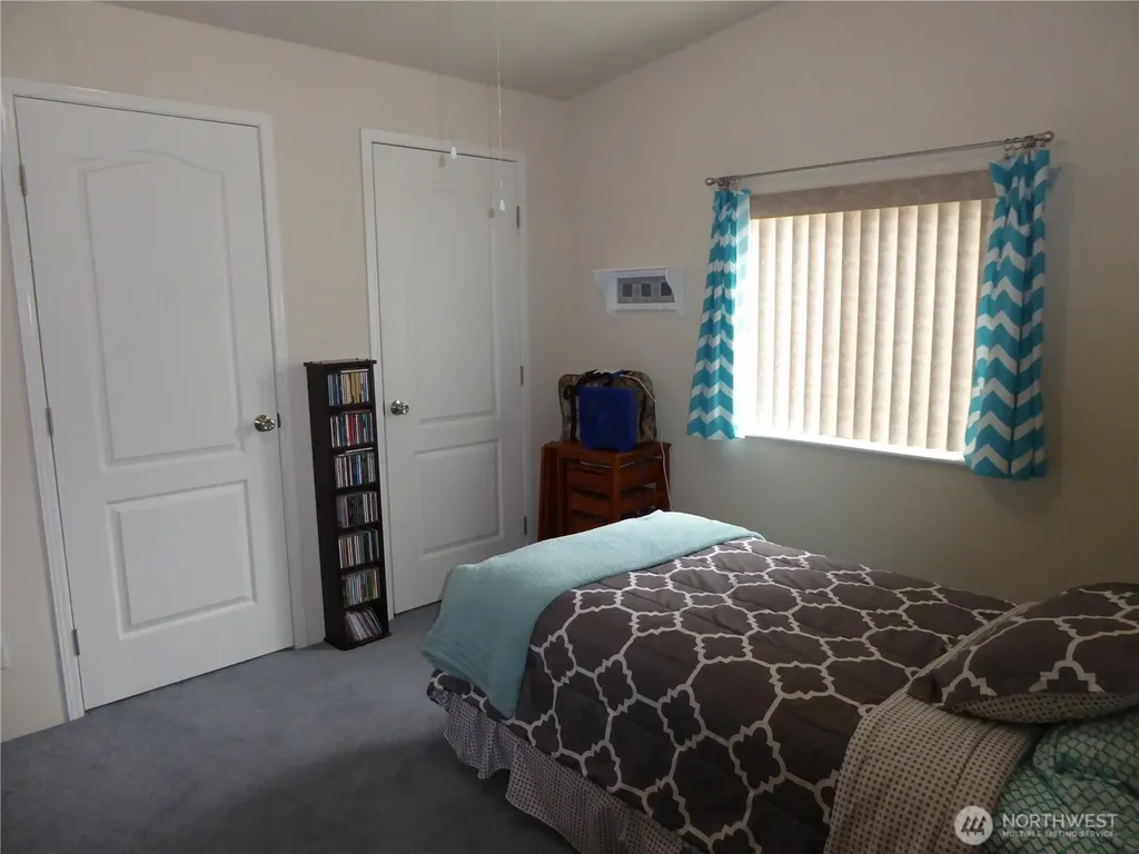 1711 S Delores Place Port Angeles WA 98363