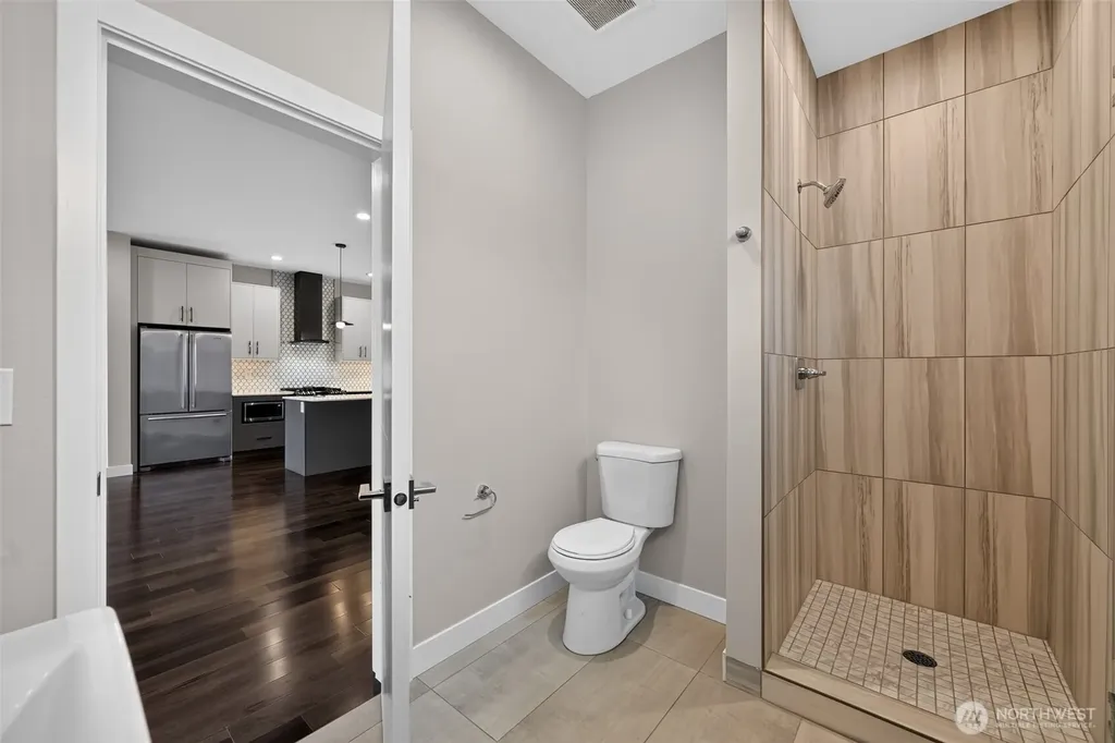 11838 79th Avenue S Seattle WA 98178
