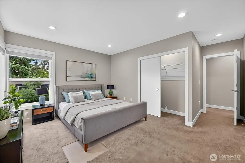 11838 79th Avenue S Seattle WA 98178