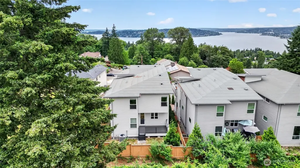 11838 79th Avenue S Seattle WA 98178