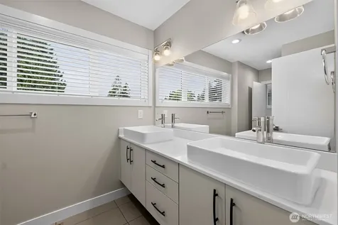 11838 79th Avenue S Seattle WA 98178