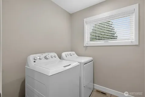 11838 79th Avenue S Seattle WA 98178