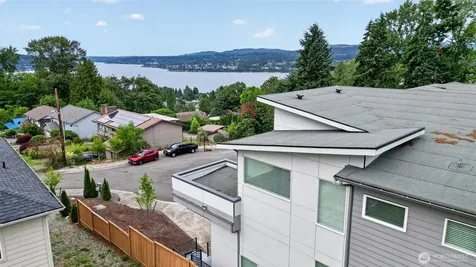 11838 79th Avenue S Seattle WA 98178