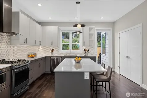 11838 79th Avenue S Seattle WA 98178