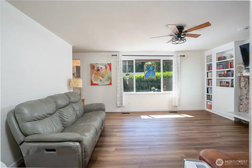 6919 81st Avenue NW Gig Harbor WA 98335