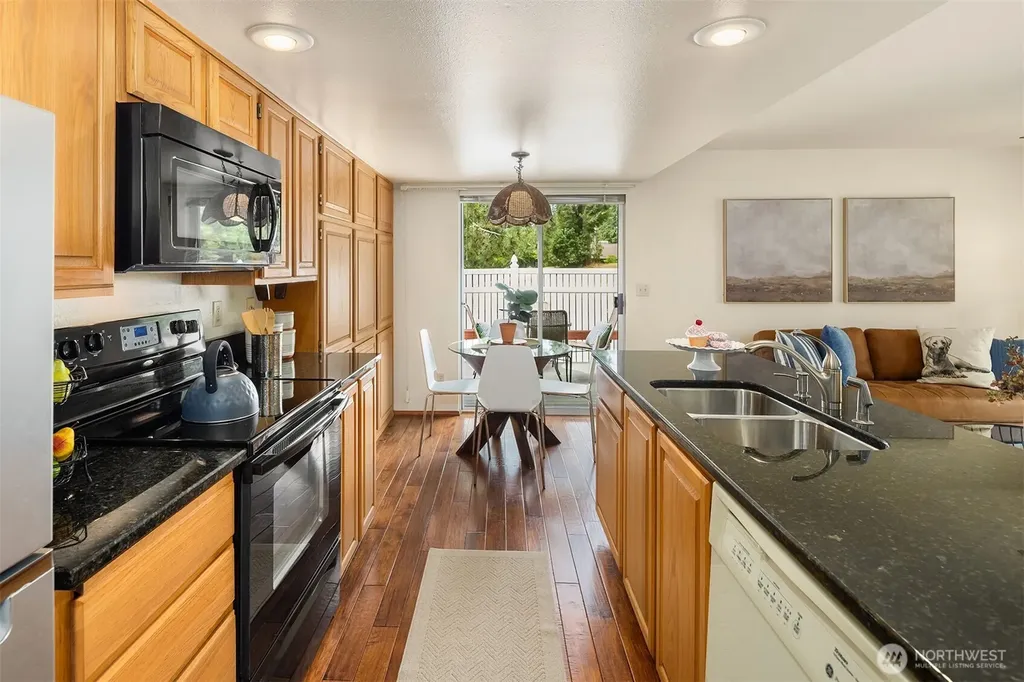 14301 SE 42nd Lane Bellevue WA 98006