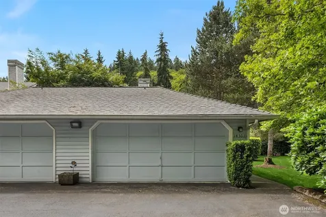 14301 SE 42nd Lane Bellevue WA 98006