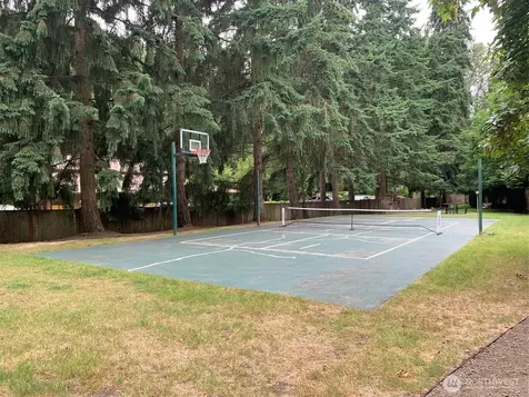 14301 SE 42nd Lane Bellevue WA 98006