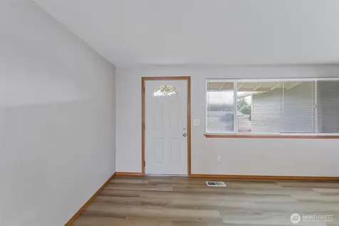 13108 107th Avenue Ct E Puyallup WA 98374