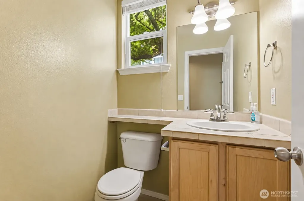 206 202nd Street SE Bothell WA 98012