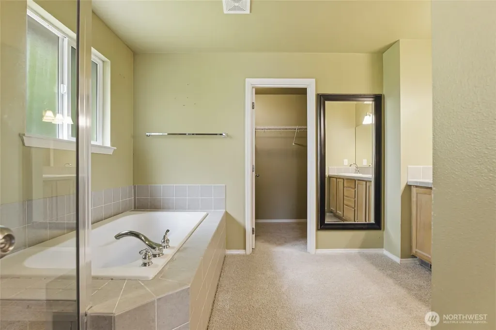 206 202nd Street SE Bothell WA 98012