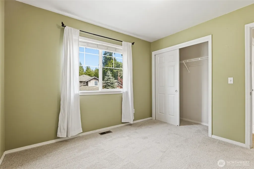206 202nd Street SE Bothell WA 98012