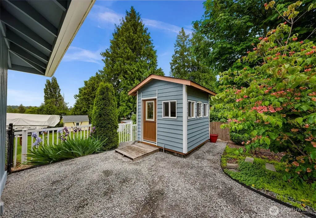8120 Kitamat Way Blaine WA 98230