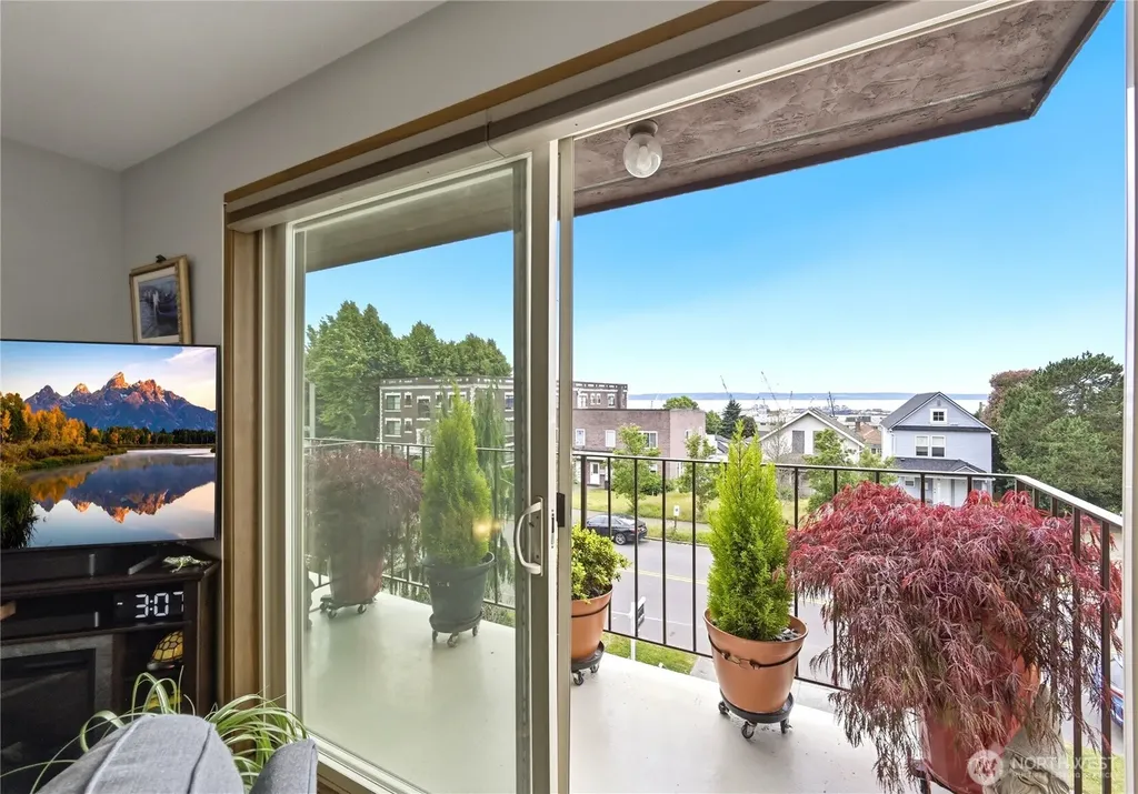 2619 Rucker Avenue Everett WA 98201