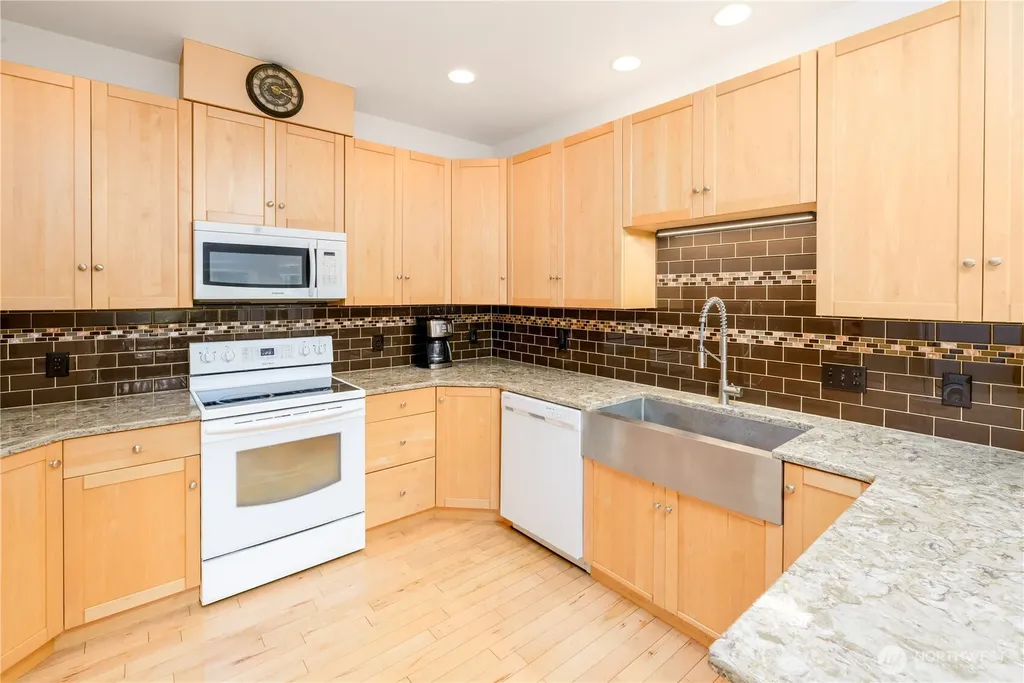 91 Stone Farm Road Sequim WA 98382
