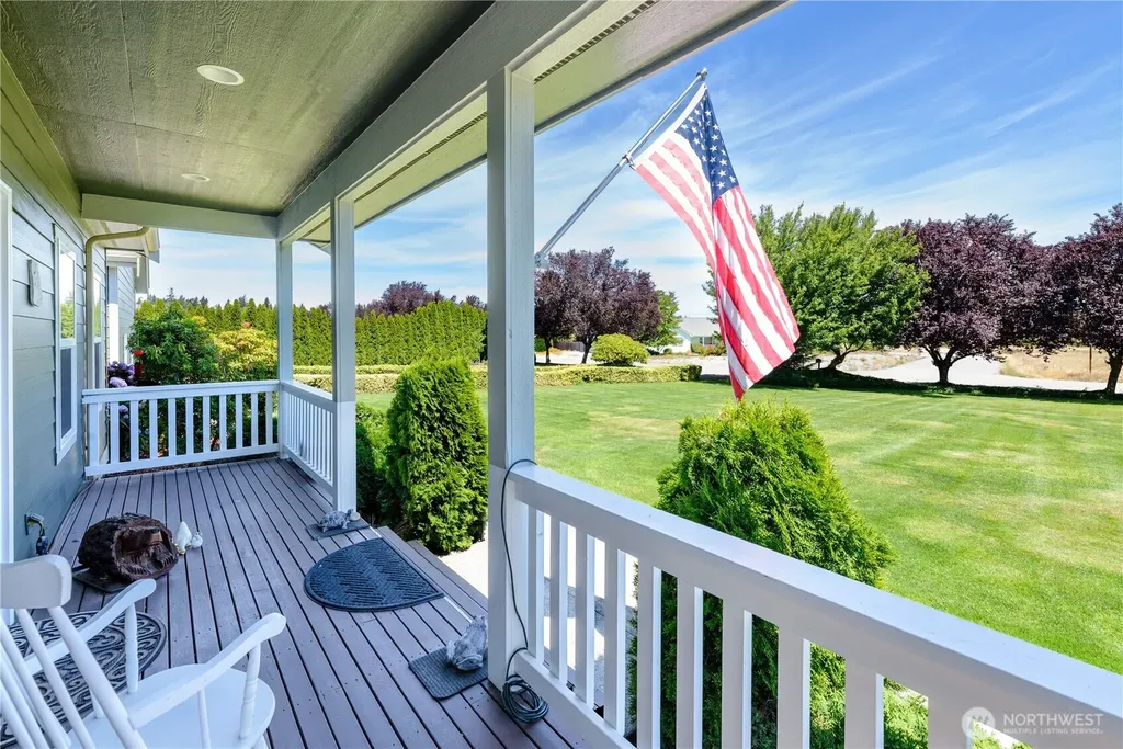 91 Stone Farm Road Sequim WA 98382