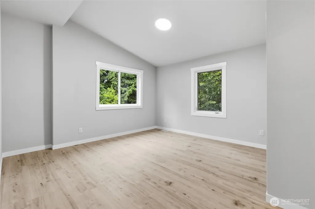 10953 N Madison Avenue NE Bainbridge Island WA 98110