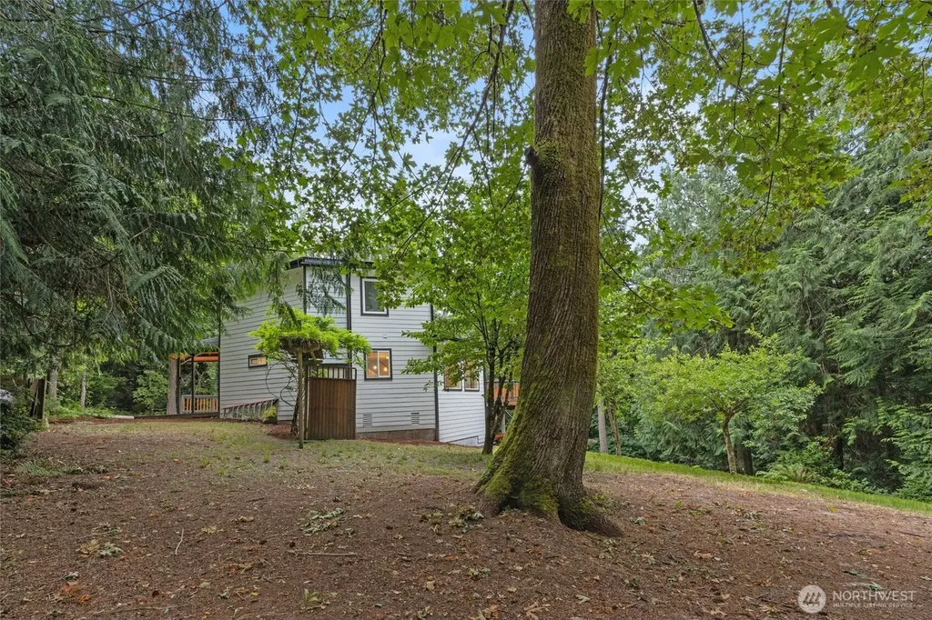 10953 N Madison Avenue NE Bainbridge Island WA 98110