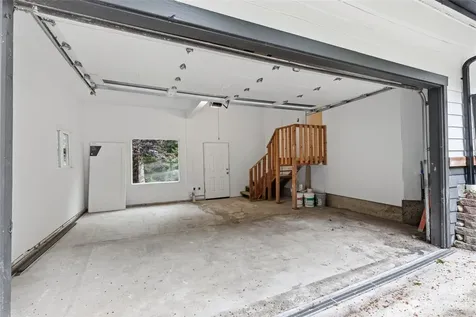 10953 N Madison Avenue NE Bainbridge Island WA 98110