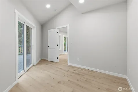 10953 N Madison Avenue NE Bainbridge Island WA 98110