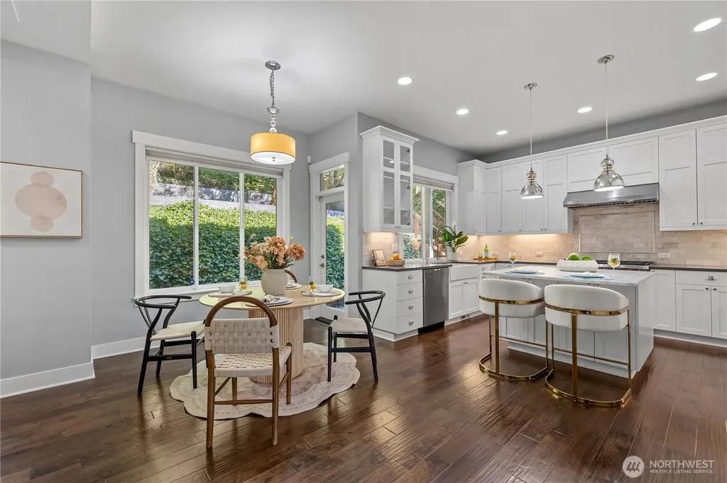 2424 108th Avenue NE Bellevue WA 98004