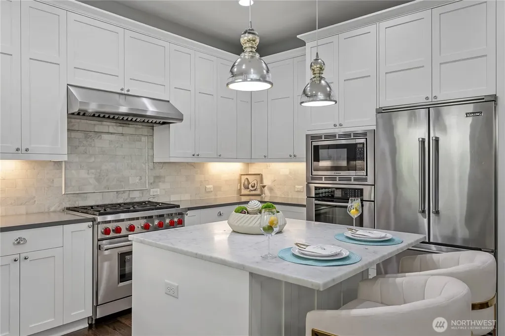 2424 108th Avenue NE Bellevue WA 98004