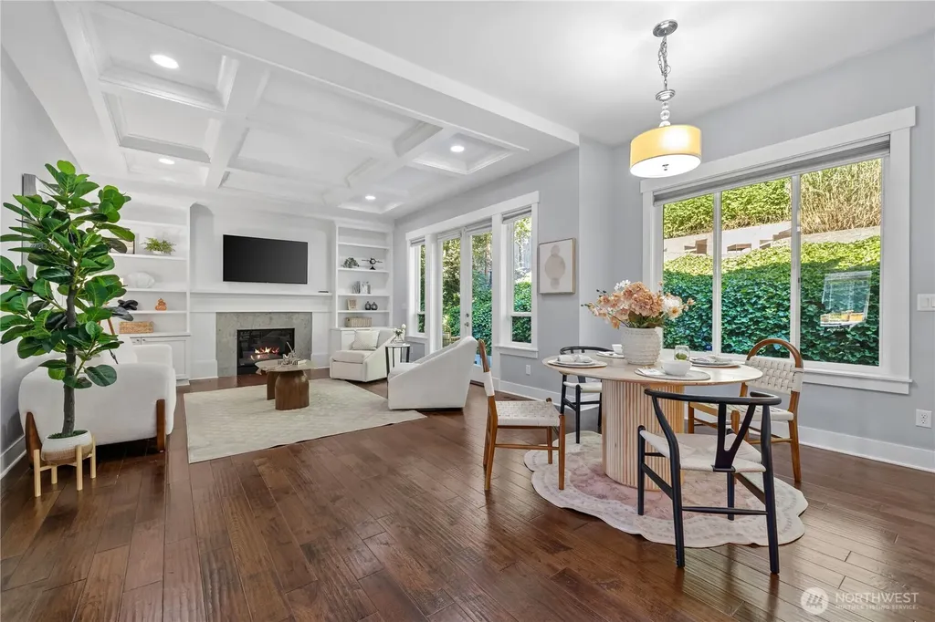 2424 108th Avenue NE Bellevue WA 98004