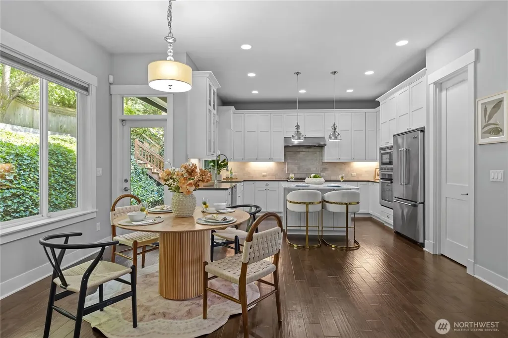 2424 108th Avenue NE Bellevue WA 98004