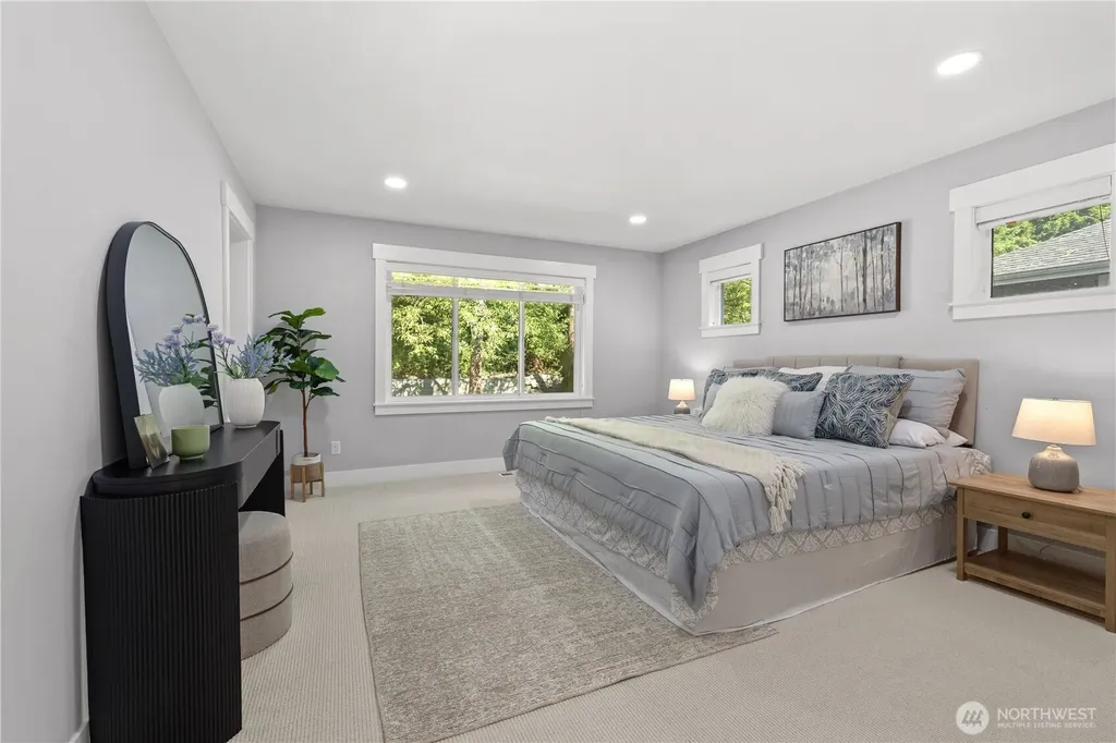 2424 108th Avenue NE Bellevue WA 98004