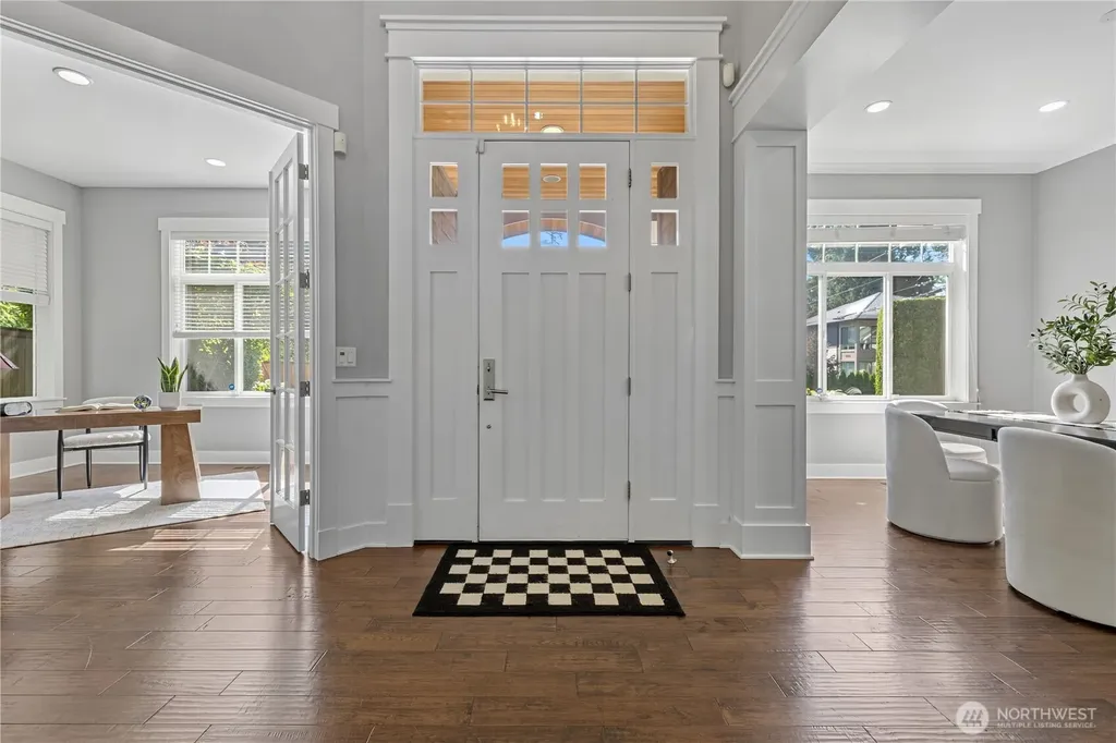 2424 108th Avenue NE Bellevue WA 98004