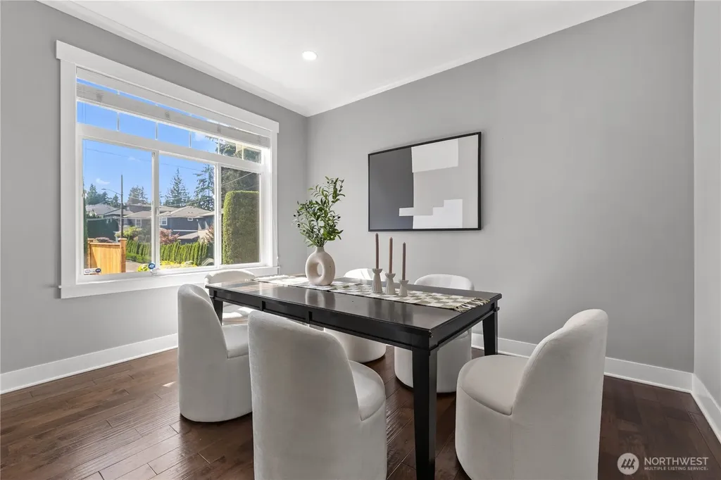 2424 108th Avenue NE Bellevue WA 98004