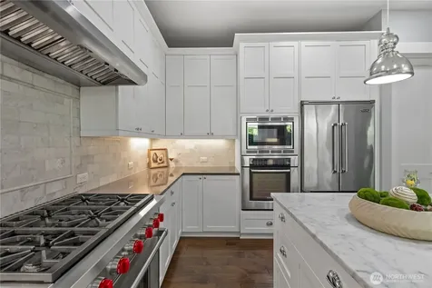 2424 108th Avenue NE Bellevue WA 98004