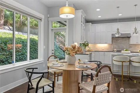 2424 108th Avenue NE Bellevue WA 98004