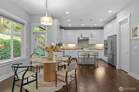 2424 108th Avenue NE Bellevue WA 98004