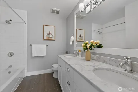 2424 108th Avenue NE Bellevue WA 98004