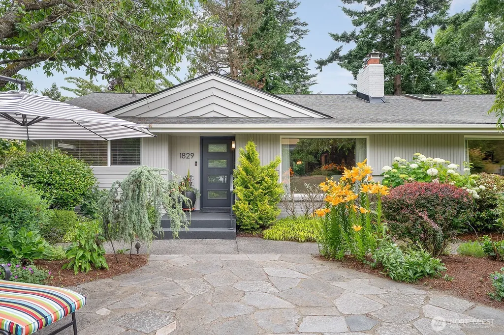 1829 NW 201st Street Shoreline WA 98177