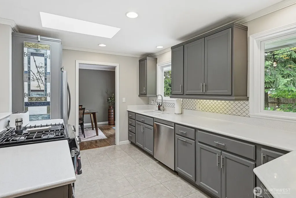 1829 NW 201st Street Shoreline WA 98177