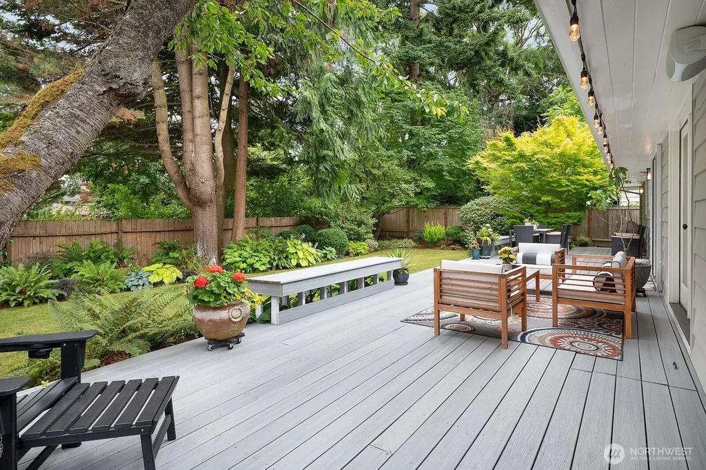 1829 NW 201st Street Shoreline WA 98177