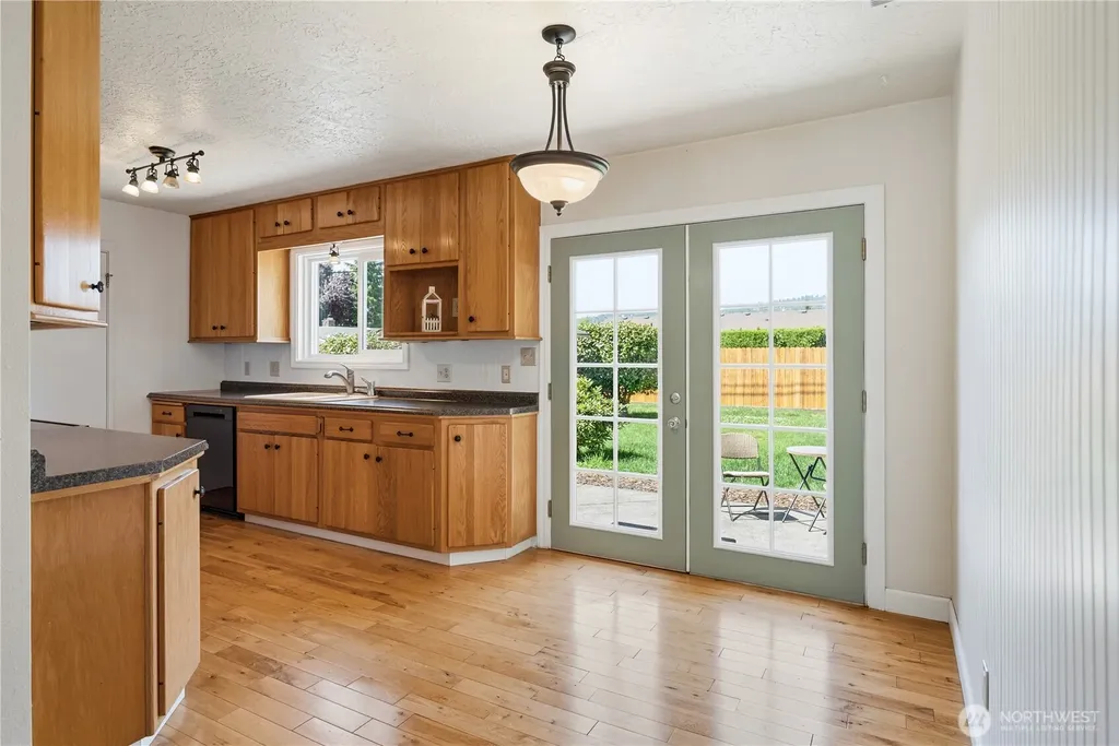 2570 Taylor Avenue Longview WA 98632